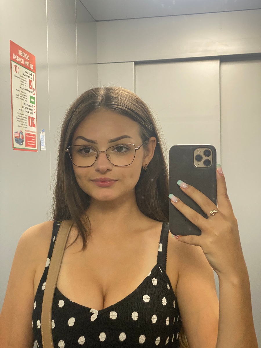 Sexy model Stacy in Shanghai